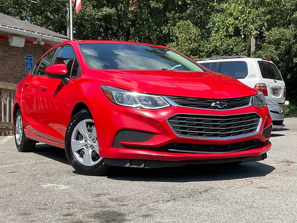 2018 Chevrolet Cruze Image 3