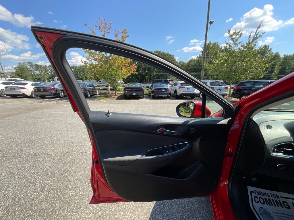 2018 Chevrolet Cruze Image 35