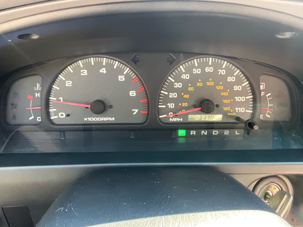 2001 Toyota 4Runner Image 24