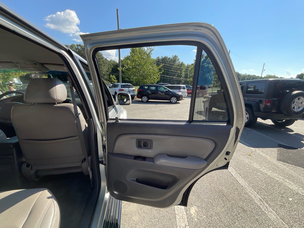 2001 Toyota 4Runner Image 42