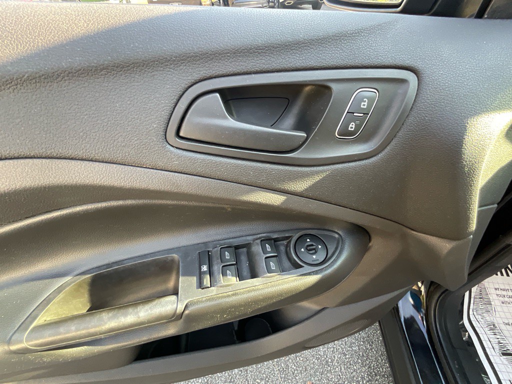 2019 Ford Escape Image 37