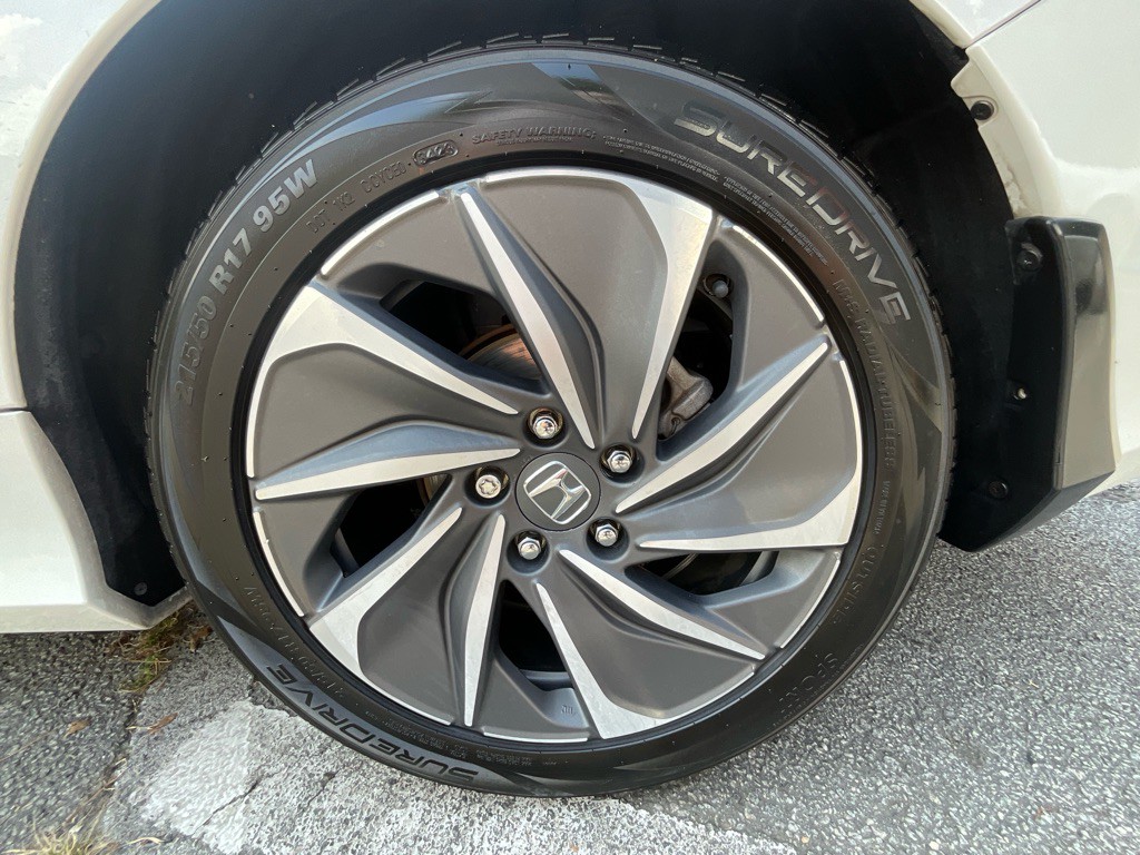 2019 Honda Insight Image 13