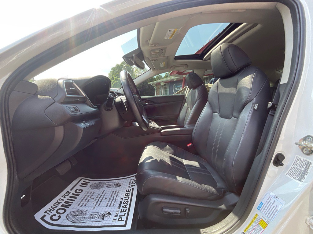 2019 Honda Insight Image 15