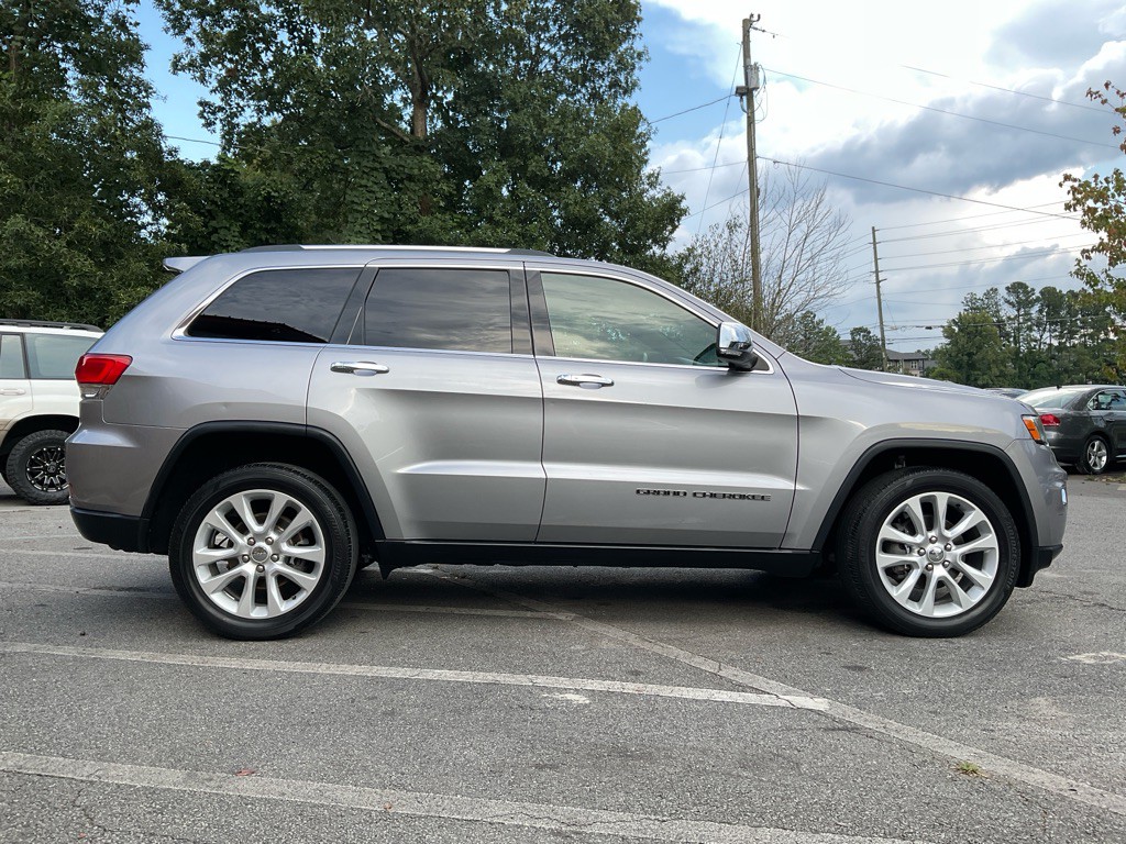 2017 Jeep Grand Cherokee Image 4