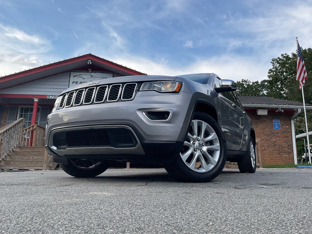 2017 Jeep Grand Cherokee Image 45