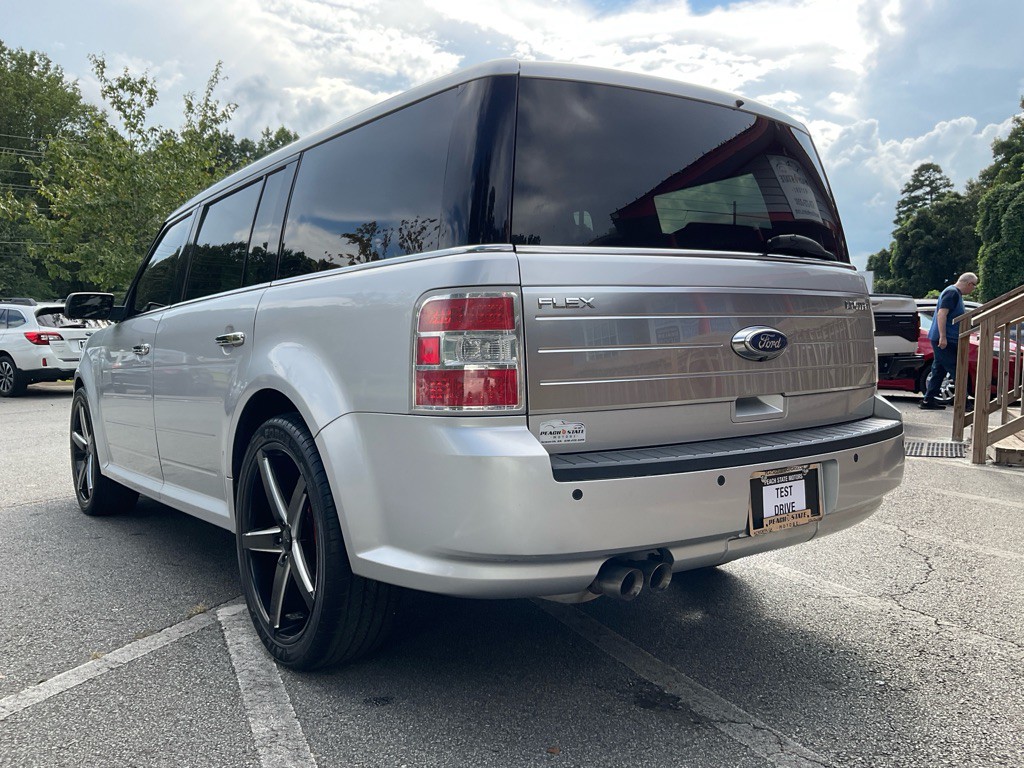 2011 Ford Flex Image 7
