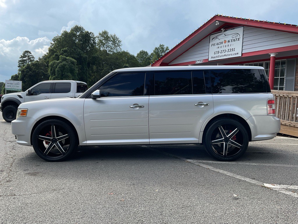 2011 Ford Flex Image 8