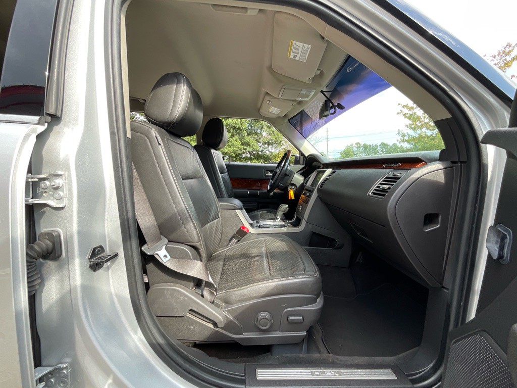 2011 Ford Flex Image 17