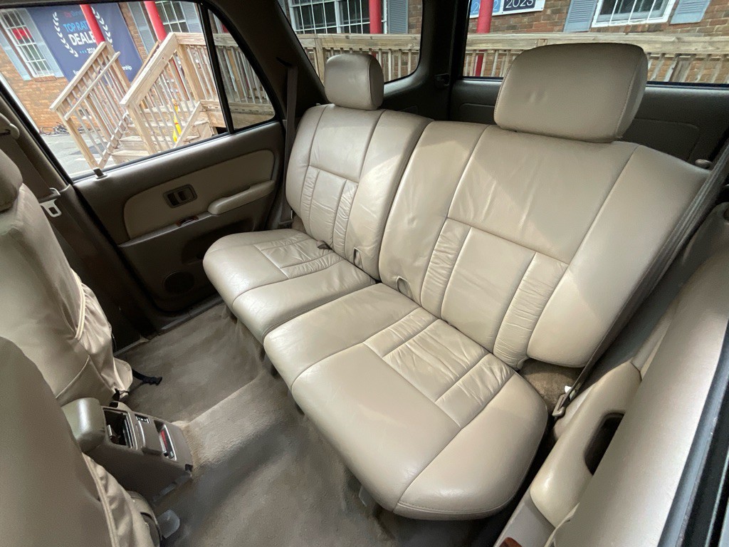1996 Toyota 4Runner Image 30