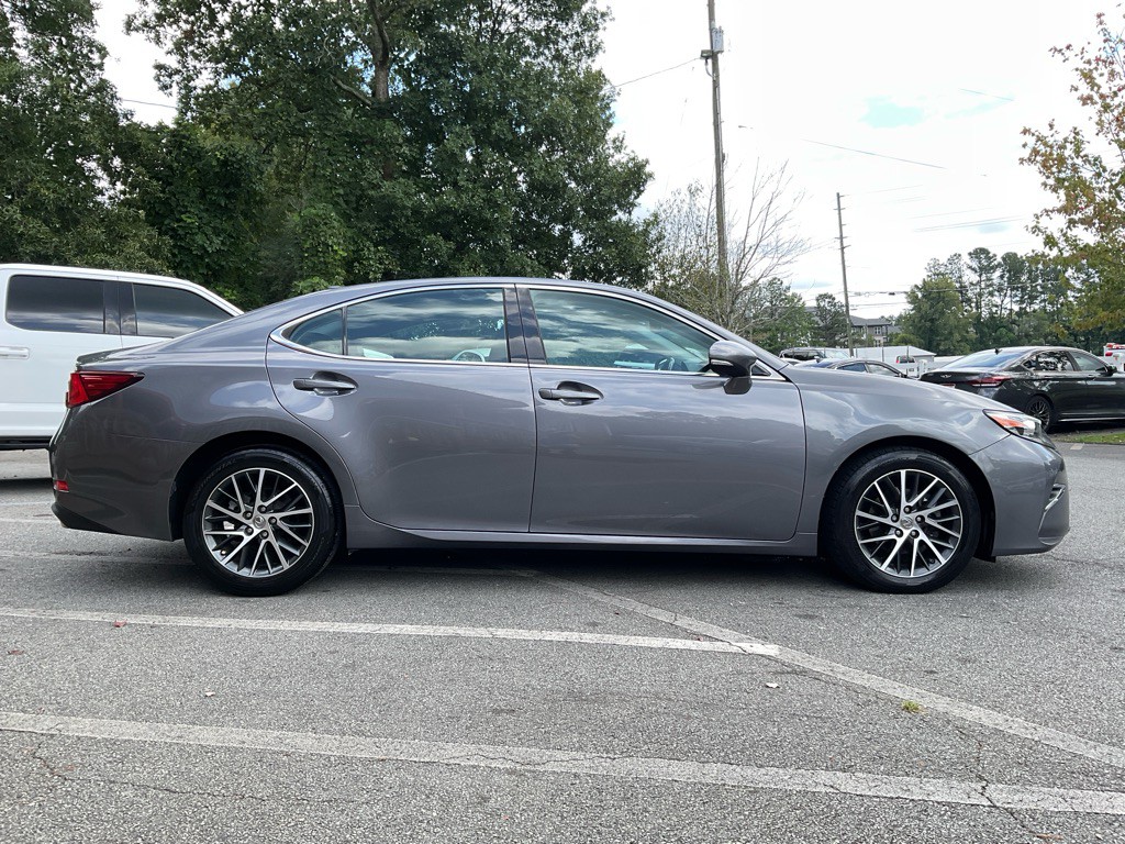 2016 Lexus ES 350 Image 4