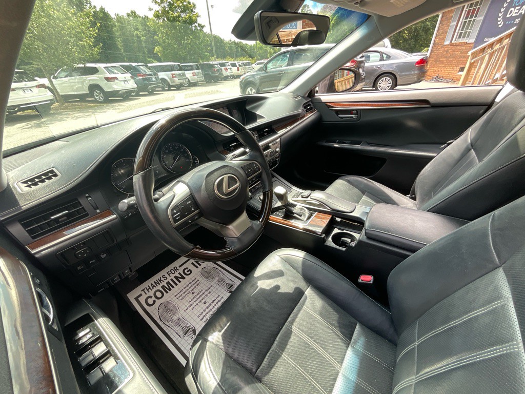 2016 Lexus ES 350 Image 14