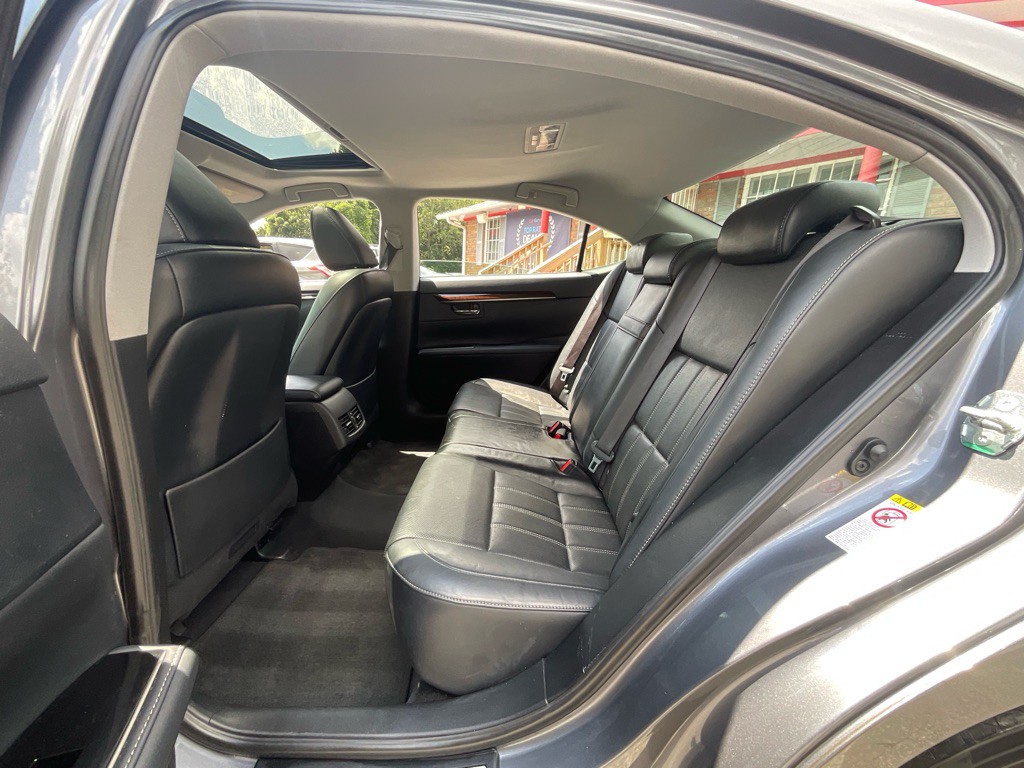 2016 Lexus ES 350 Image 28