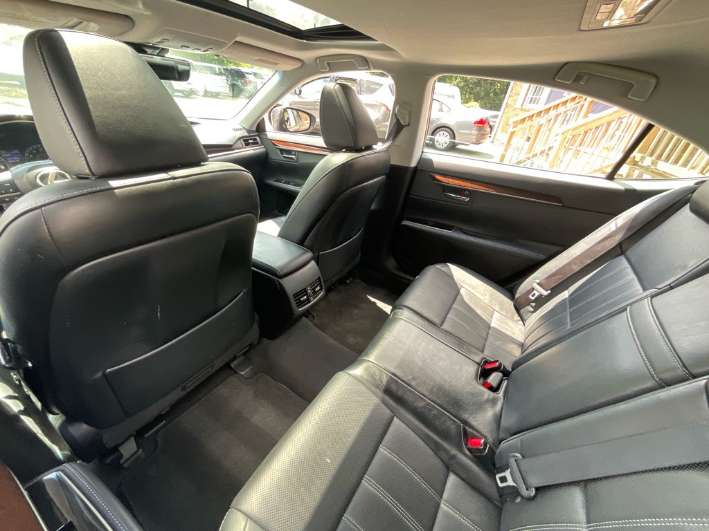 2016 Lexus ES 350 Image 29