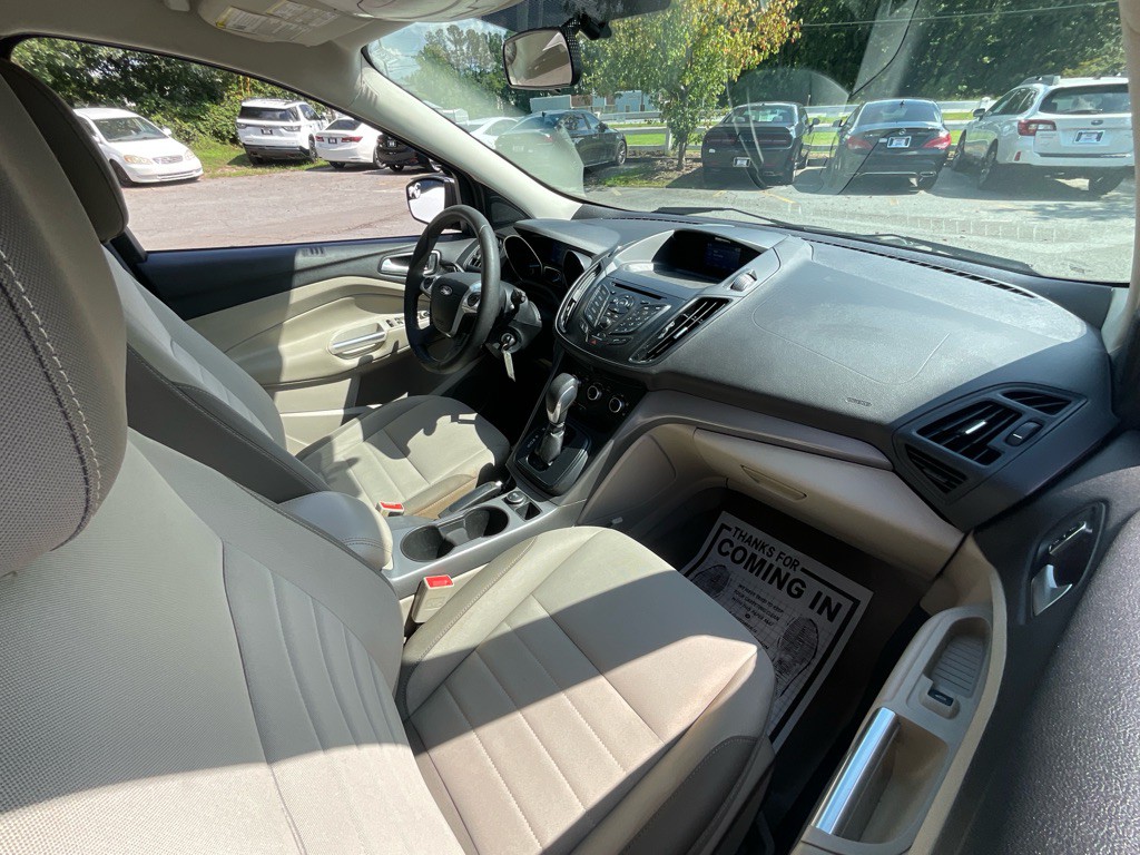 2015 Ford Escape Image 18