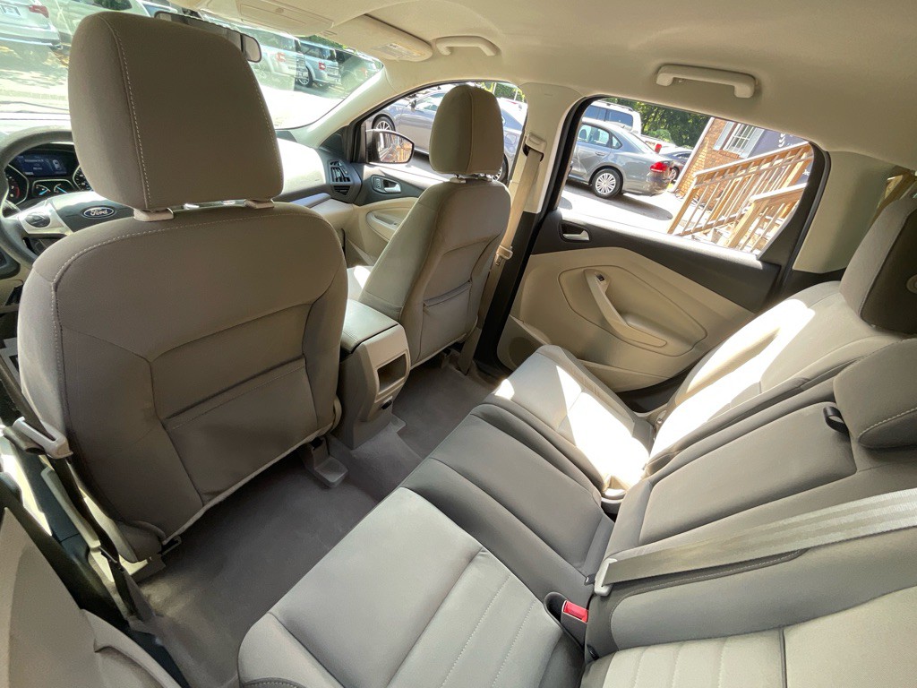 2015 Ford Escape Image 28