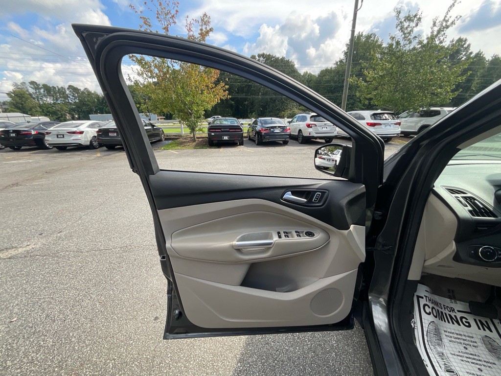 2015 Ford Escape Image 38