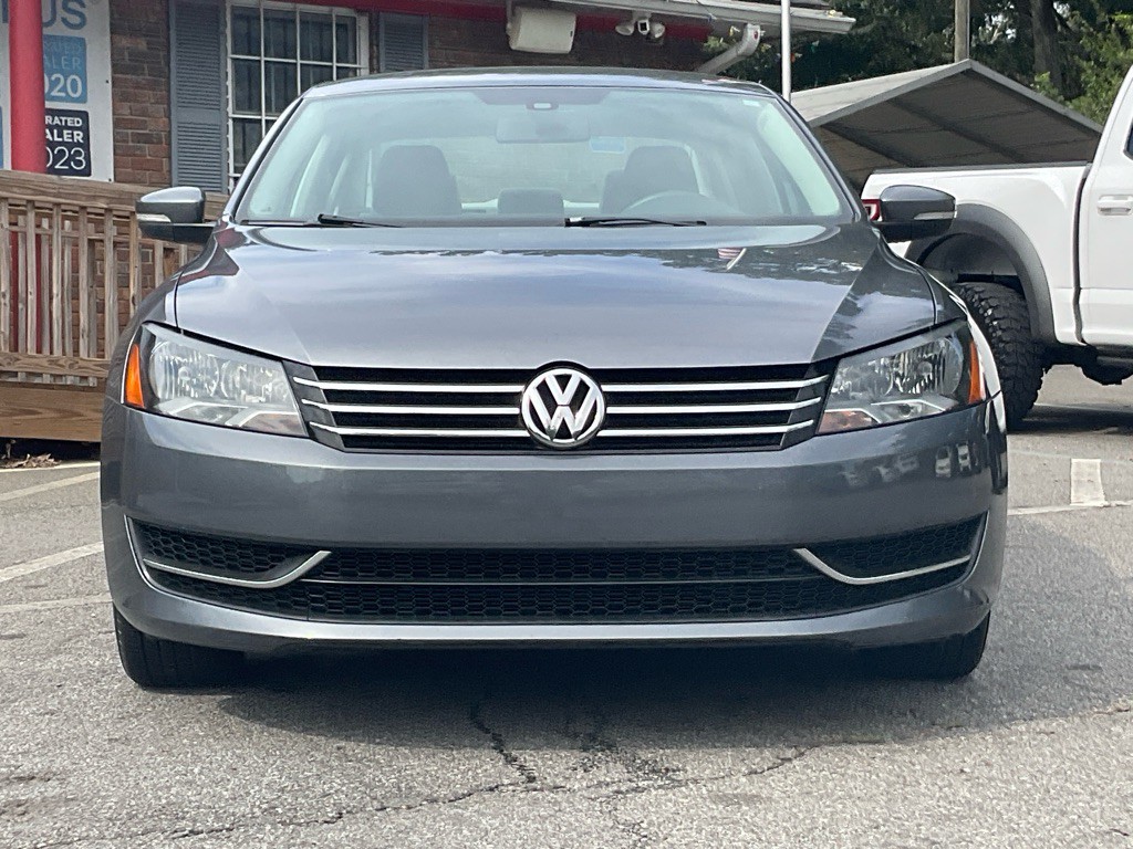 2014 Volkswagen Passat Image 2