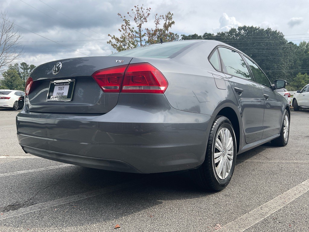 2014 Volkswagen Passat Image 5