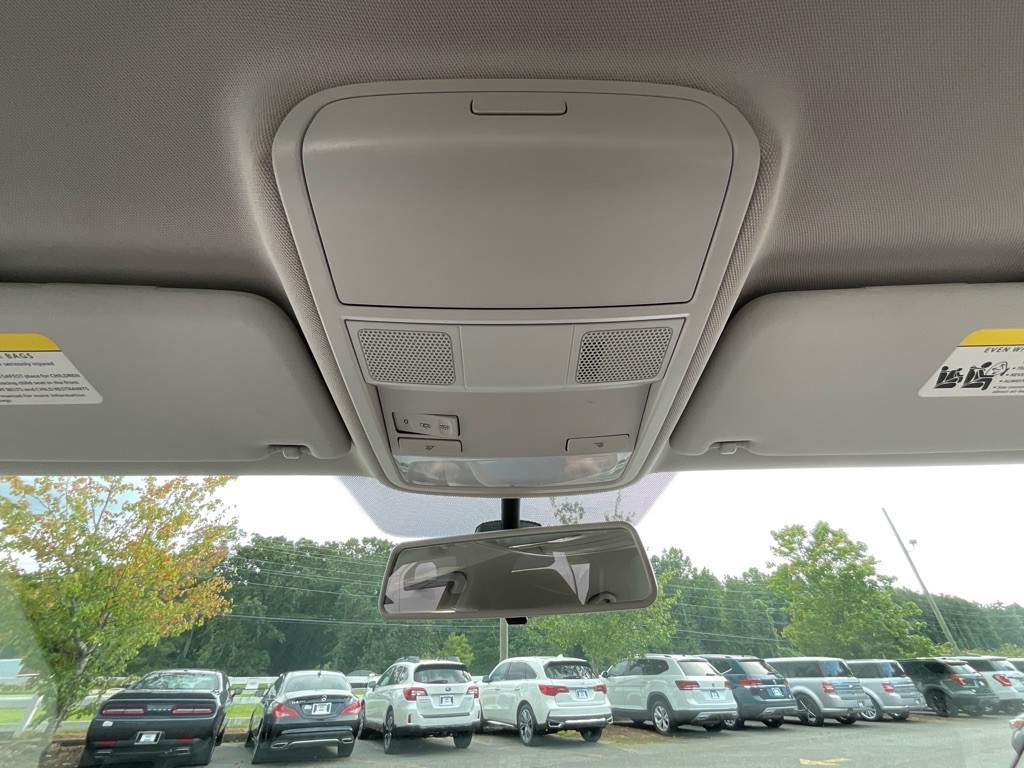 2014 Volkswagen Passat Image 25