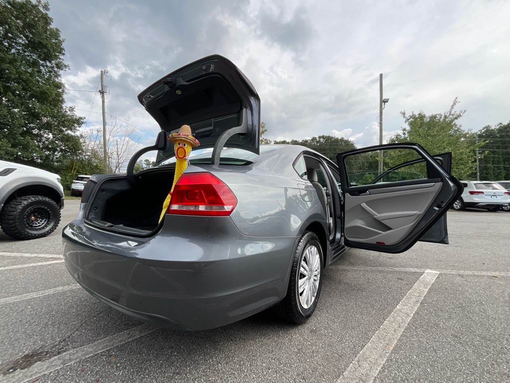 2014 Volkswagen Passat Image 33