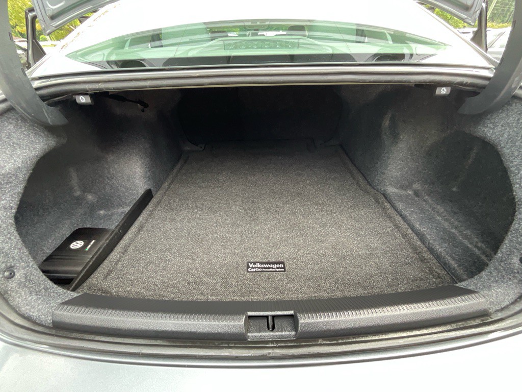 2014 Volkswagen Passat Image 35