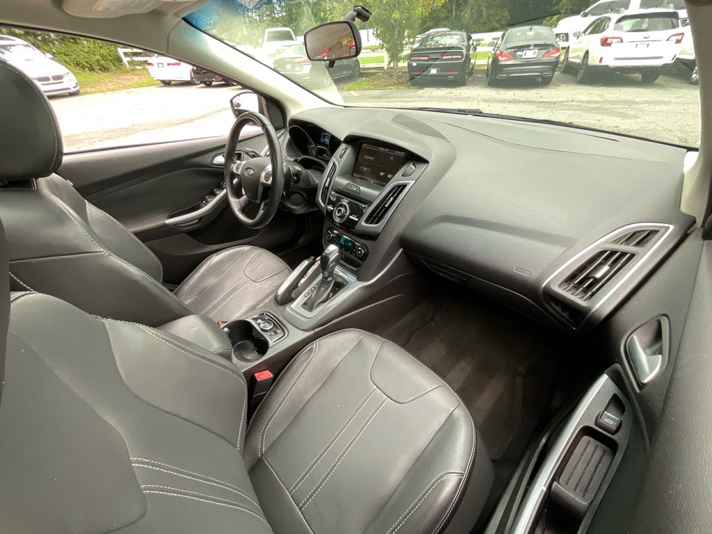 2013 Ford Focus Image 17