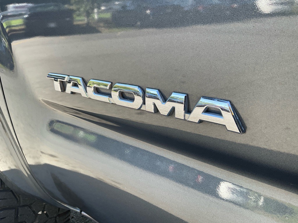2011 Toyota Tacoma Image 12