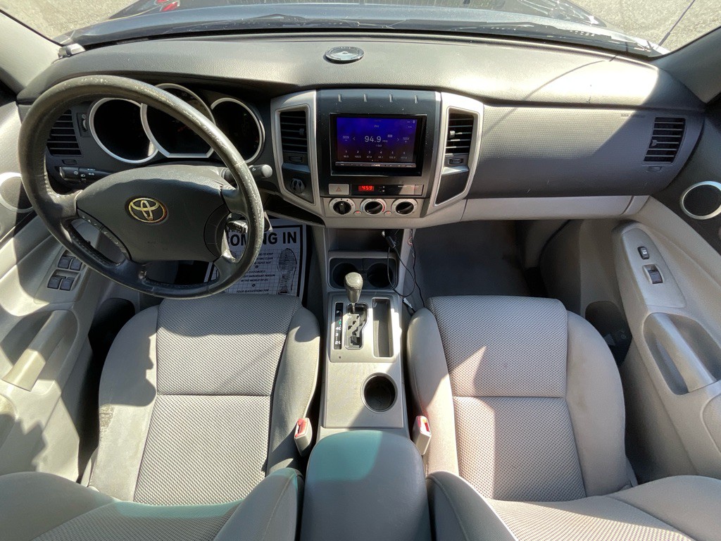 2011 Toyota Tacoma Image 23