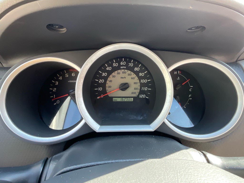2011 Toyota Tacoma Image 26