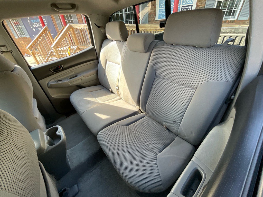 2011 Toyota Tacoma Image 30