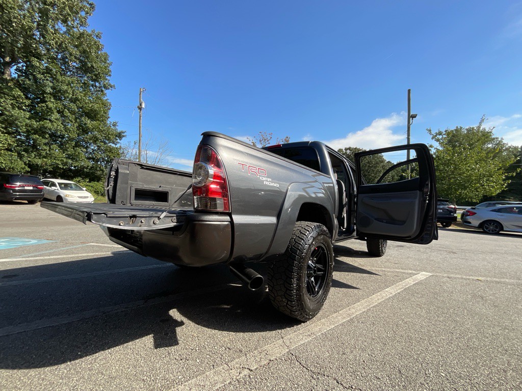 2011 Toyota Tacoma Image 35