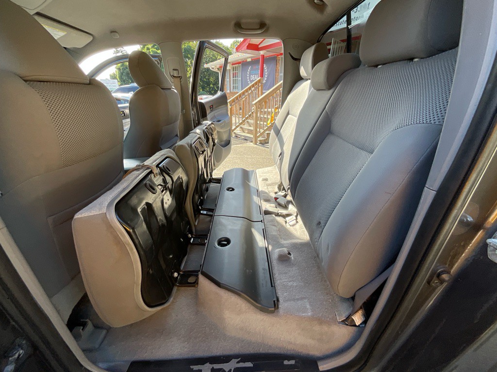 2011 Toyota Tacoma Image 42