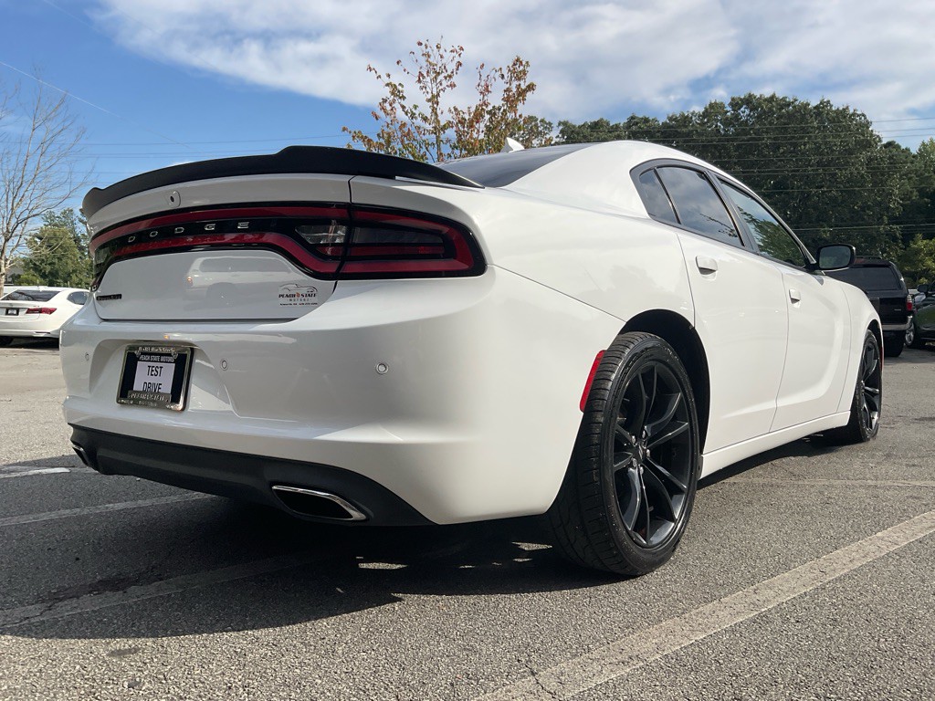 2017 Dodge Charger Image 5