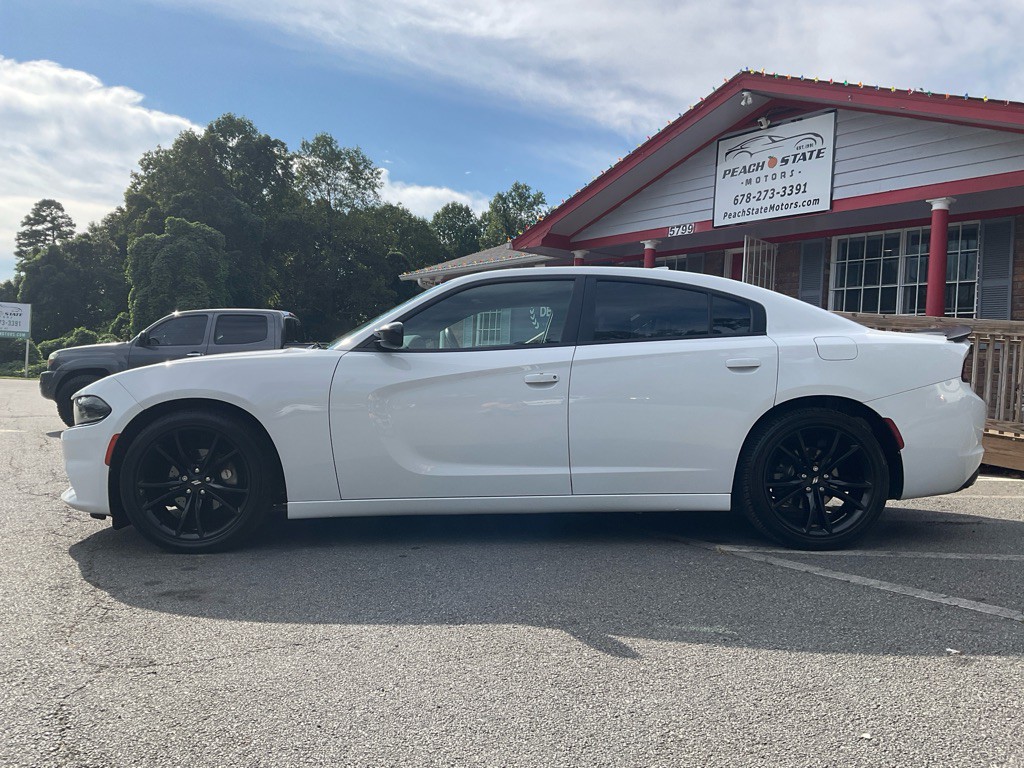 2017 Dodge Charger Image 8