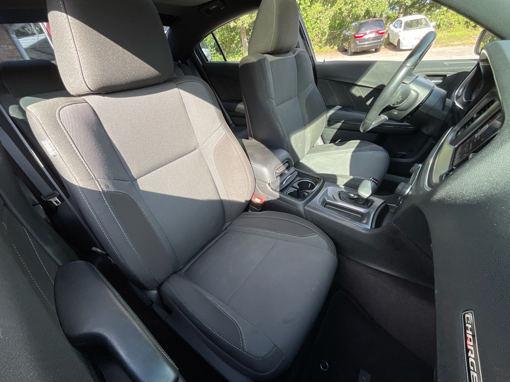 2017 Dodge Charger Image 18