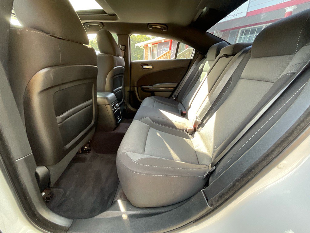 2017 Dodge Charger Image 27