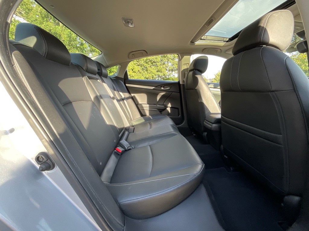 2019 Honda Civic Image 30