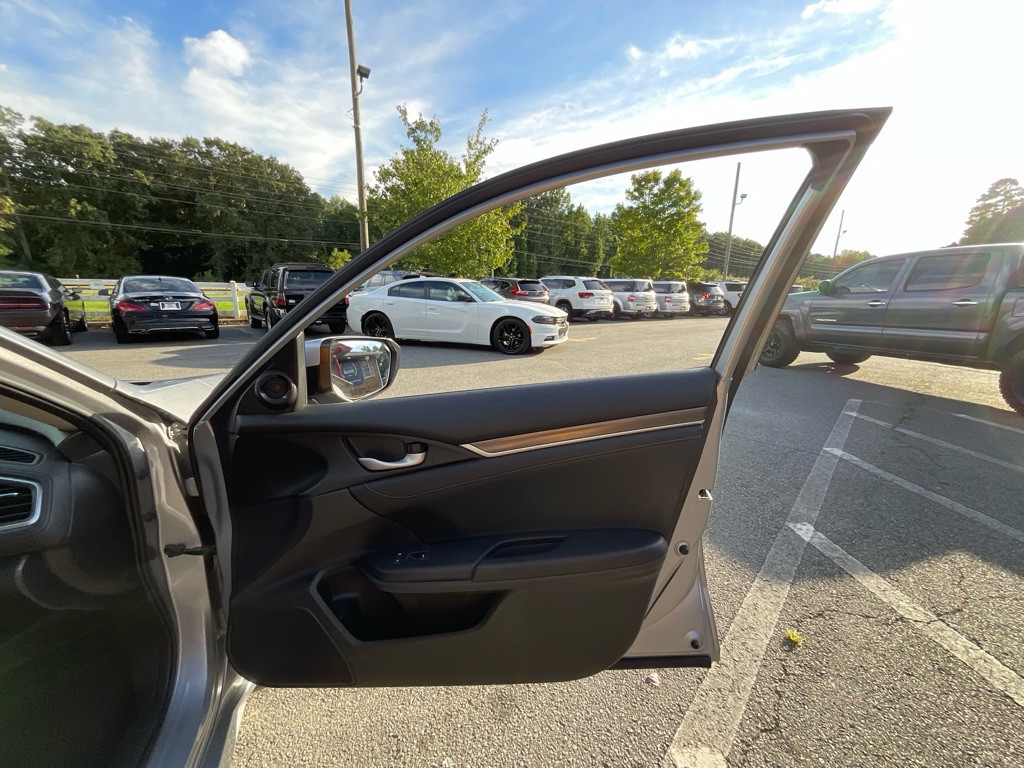 2019 Honda Civic Image 41
