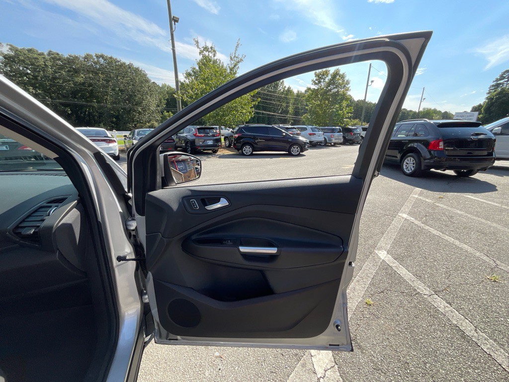 2016 Ford Escape Image 44