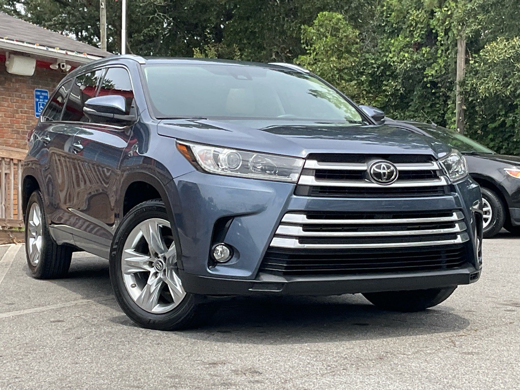 2017 Toyota Highlander Image 3