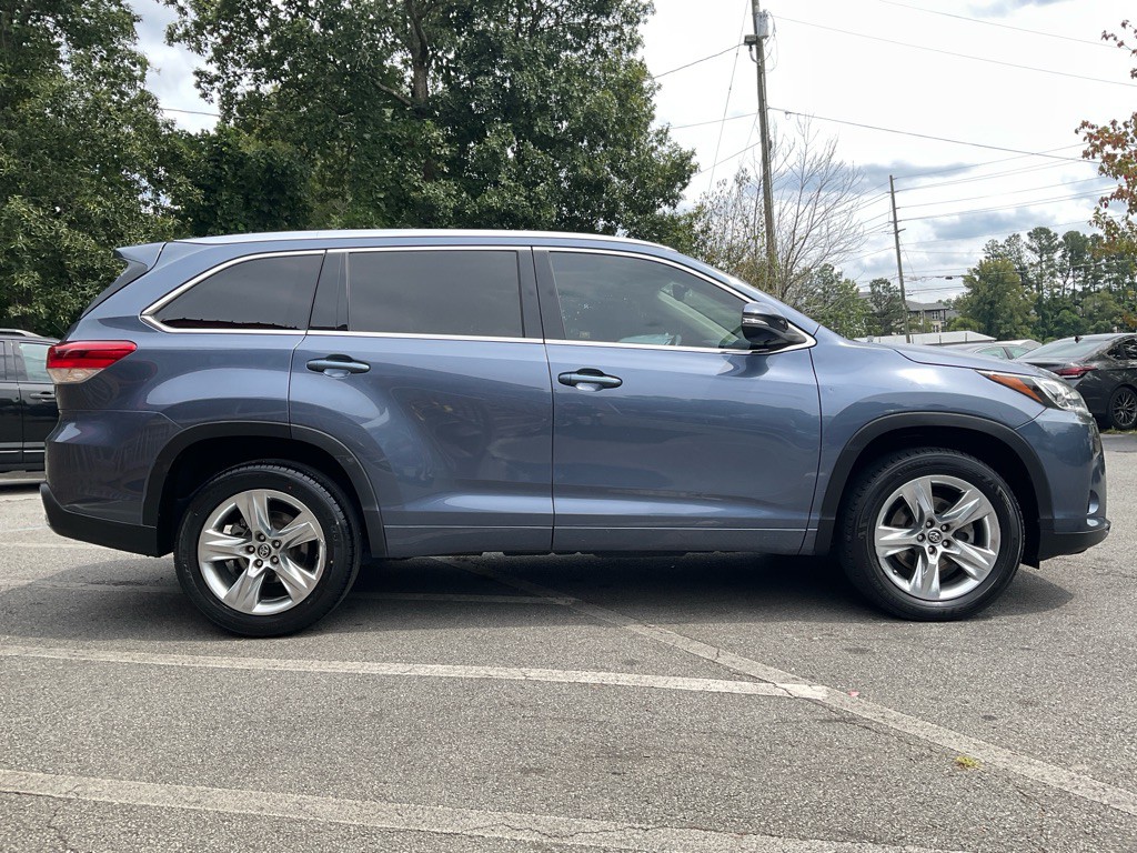 2017 Toyota Highlander Image 4