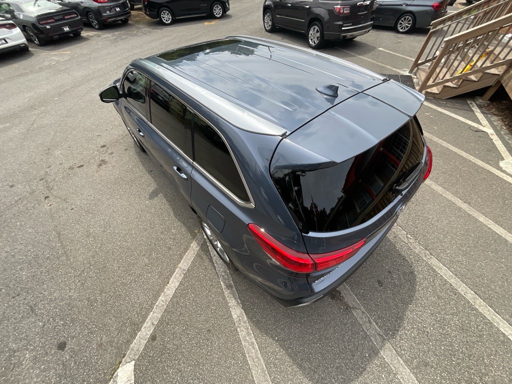2017 Toyota Highlander Image 11