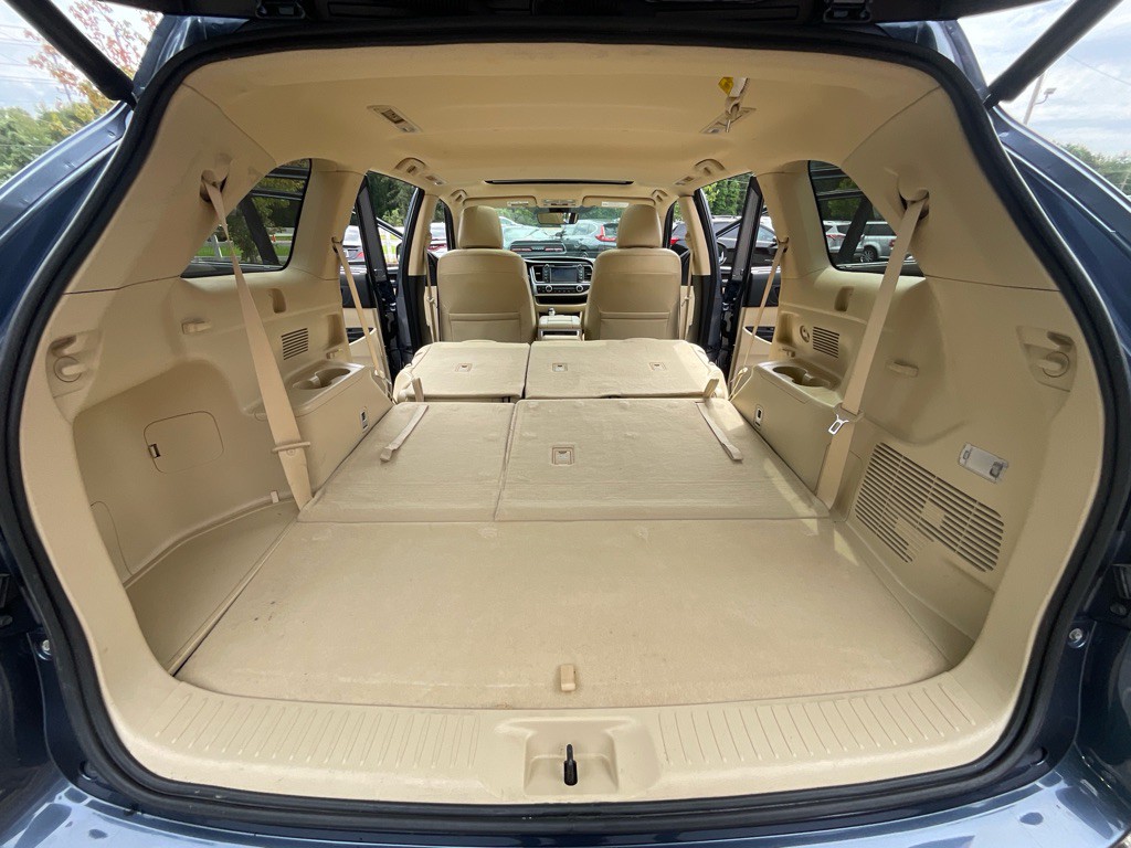 2017 Toyota Highlander Image 42