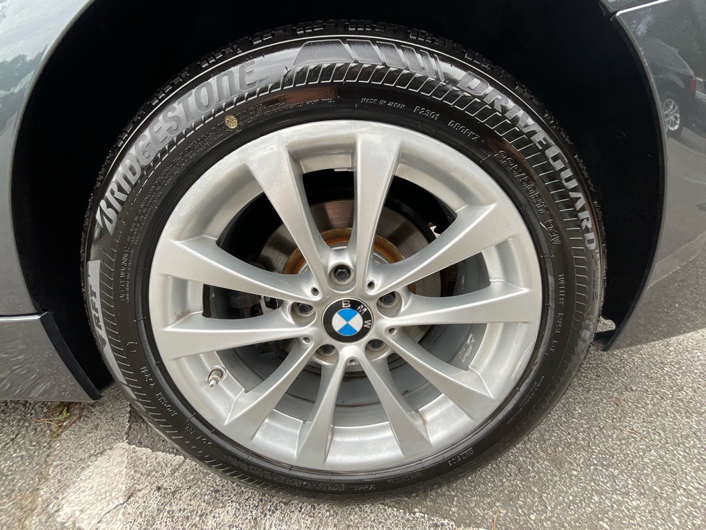 2016 BMW 3 Series Image 11