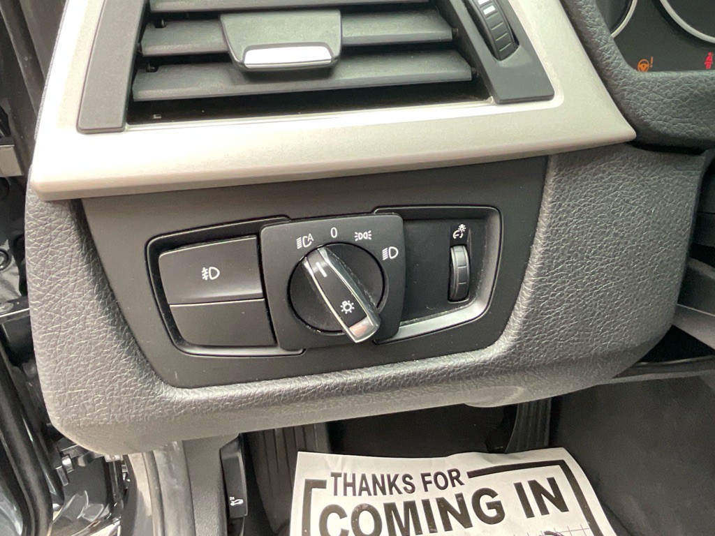 2016 BMW 3 Series Image 39