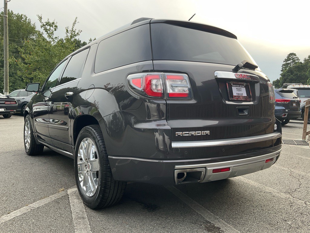 2016 GMC Acadia Image 7