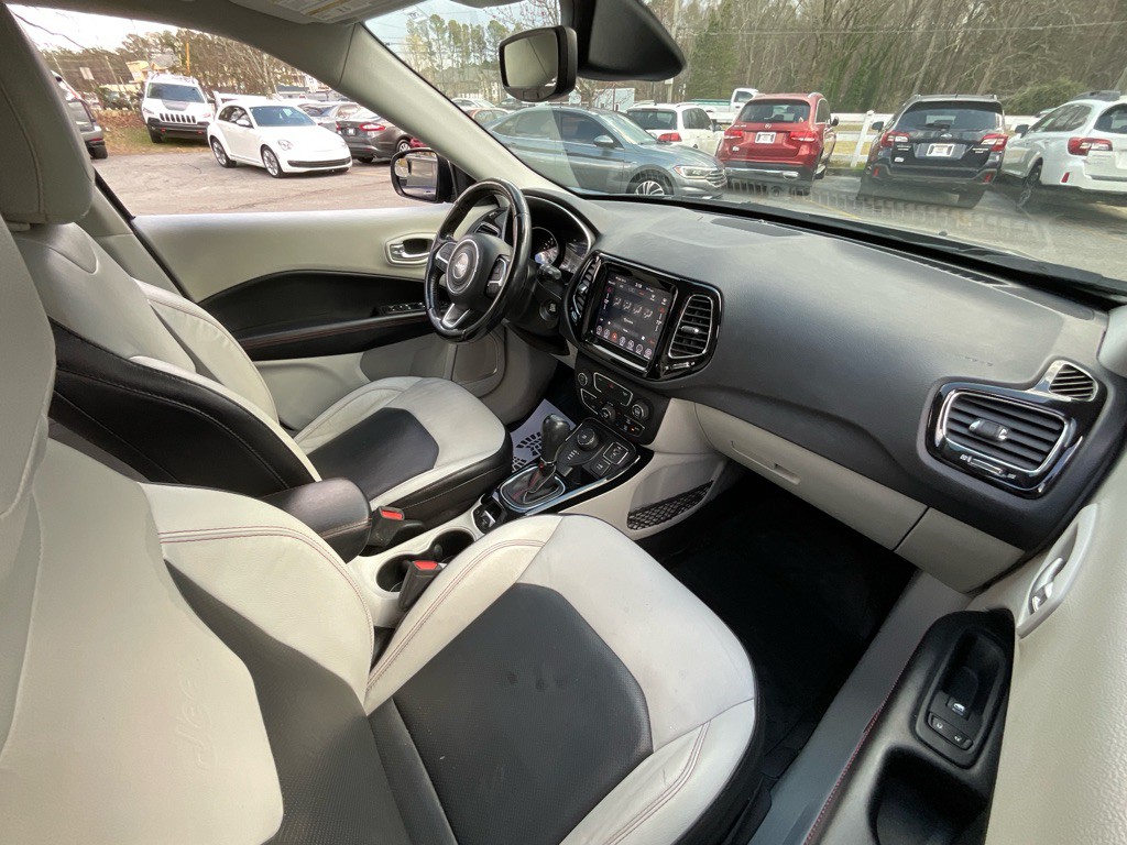 2020 Jeep Compass Image 18
