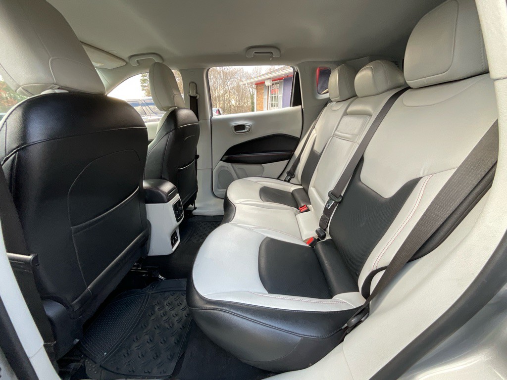 2020 Jeep Compass Image 27