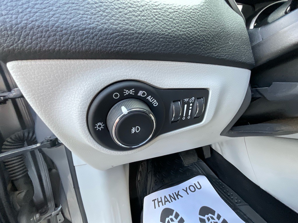 2020 Jeep Compass Image 41