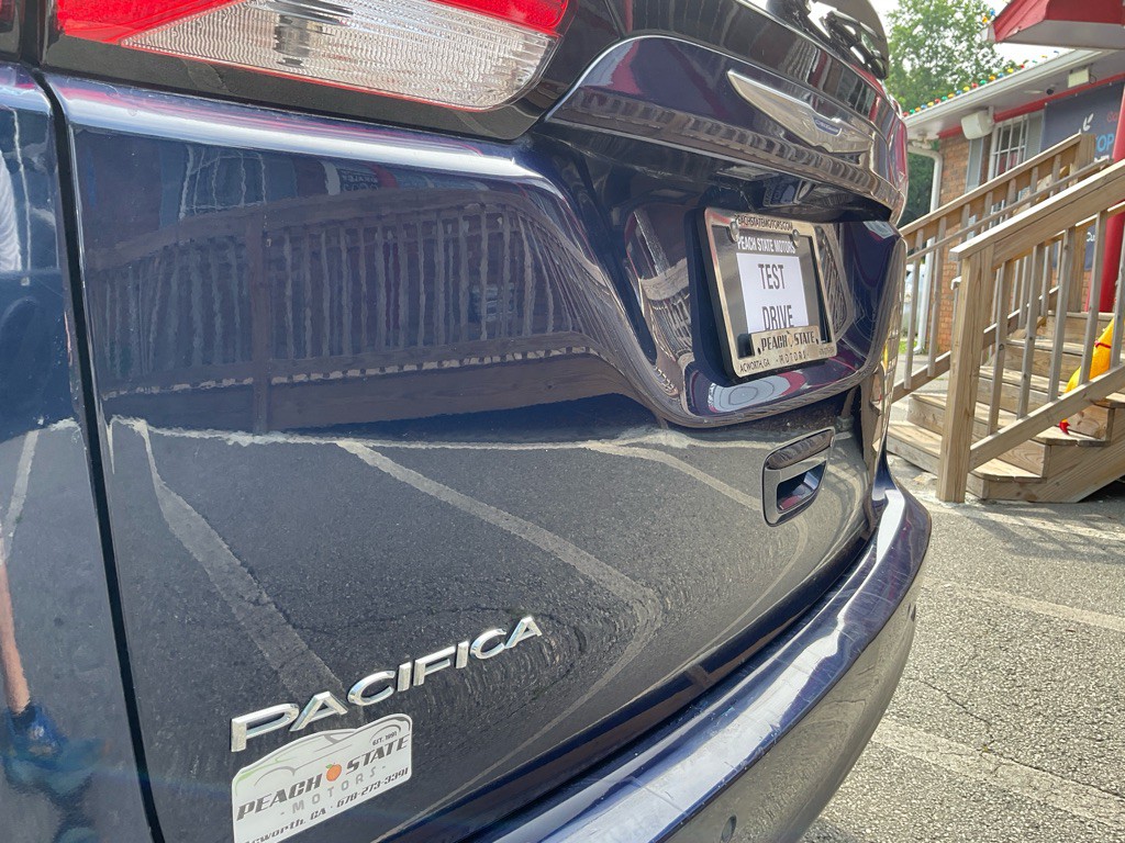 2018 Chrysler Pacifica Image 9